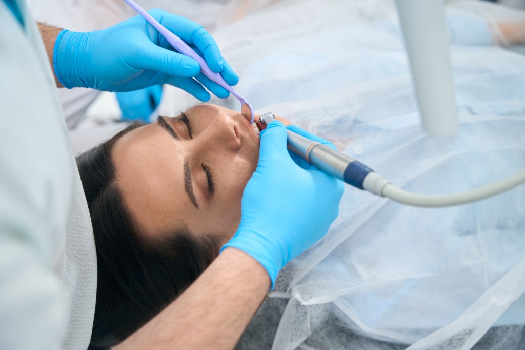 How Long Does a Dental Cleaning&nbsp;Take?